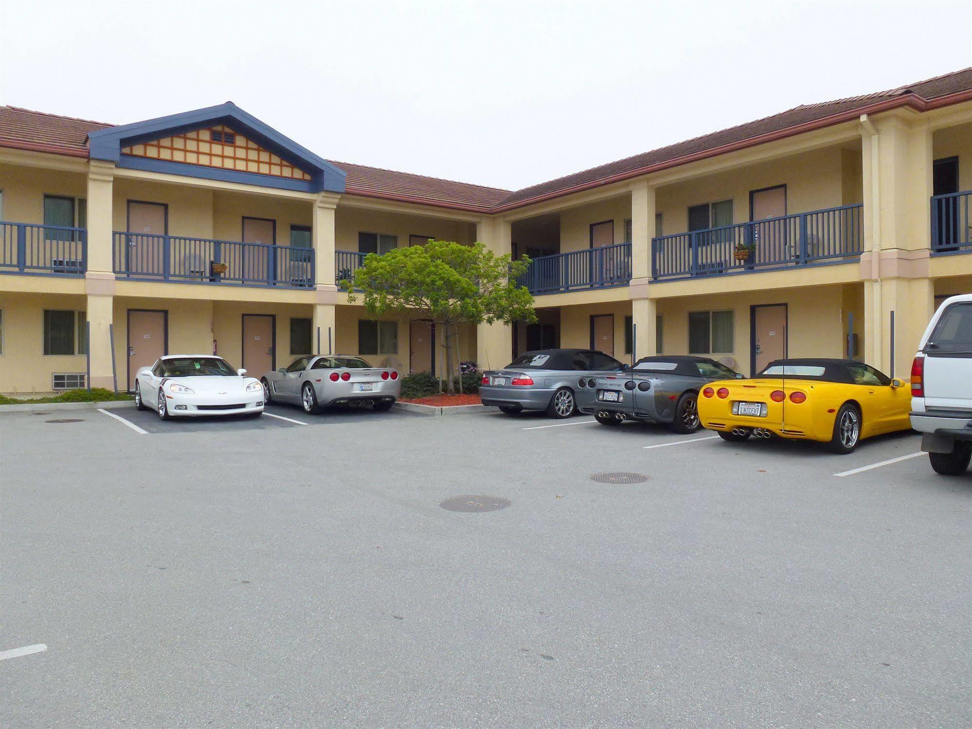 Monarch Valley Inn Marina At Monterey Bay Extérieur photo
